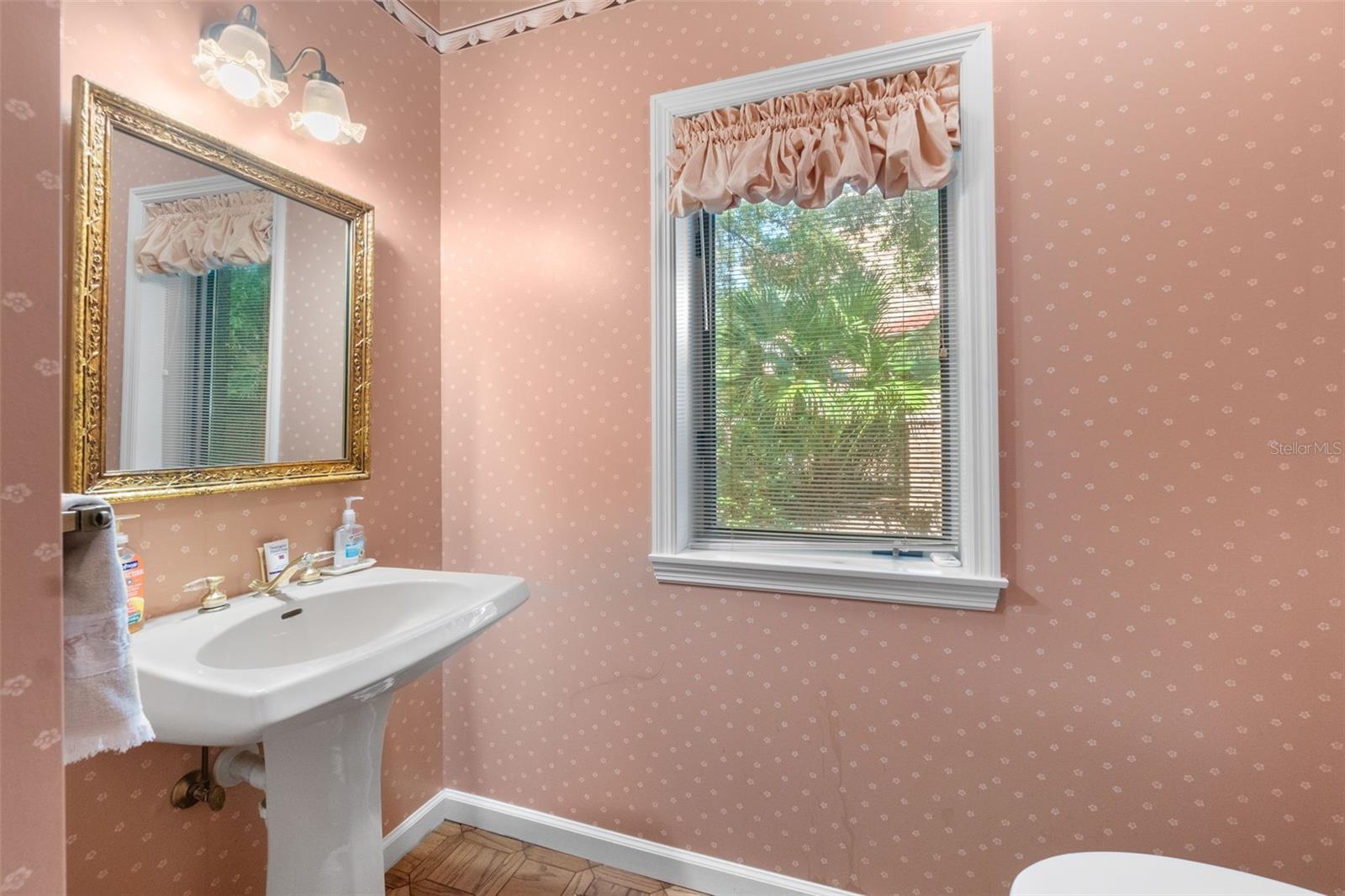 CHEROKEE PARK 2 - Residential