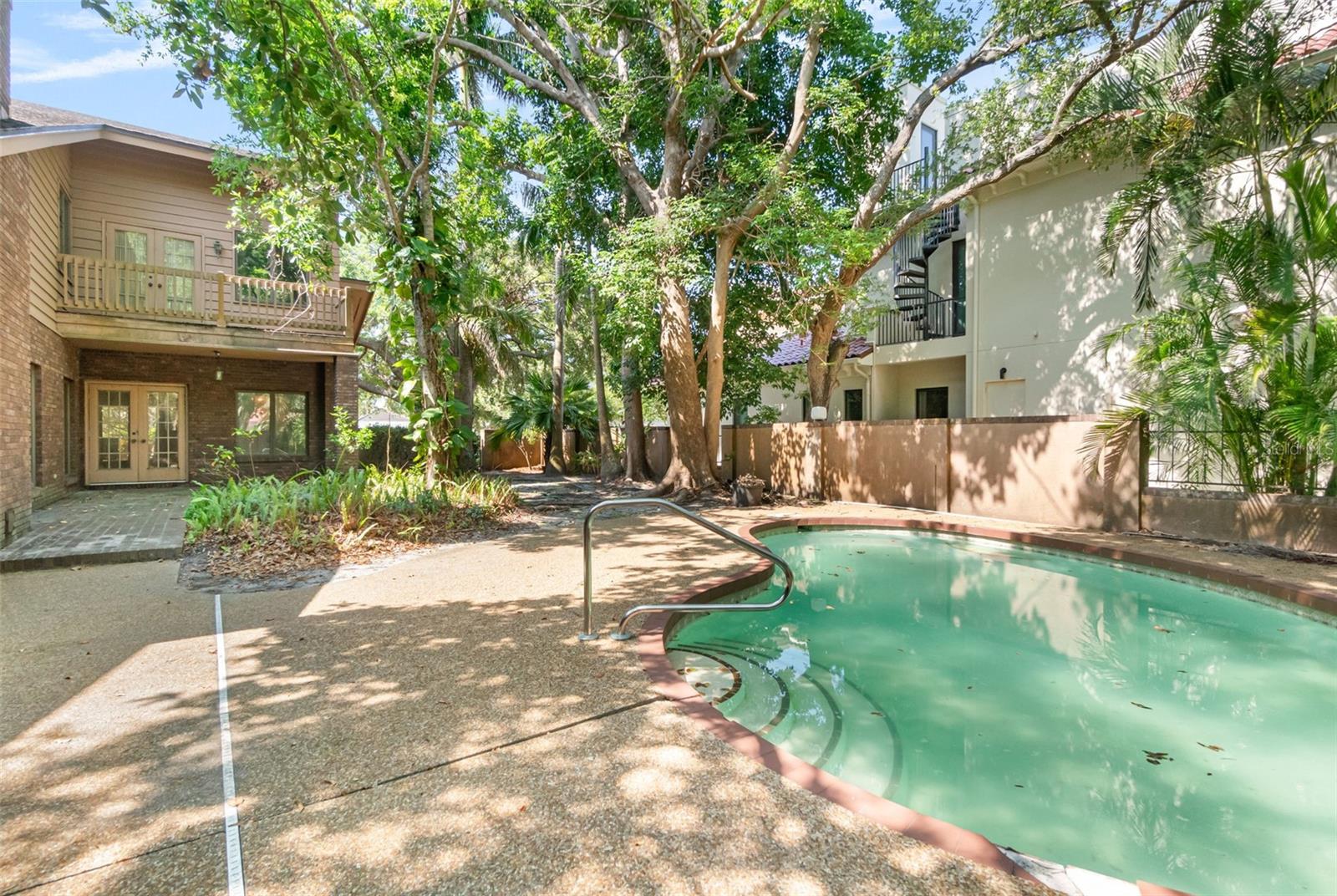 CHEROKEE PARK 2 - Residential