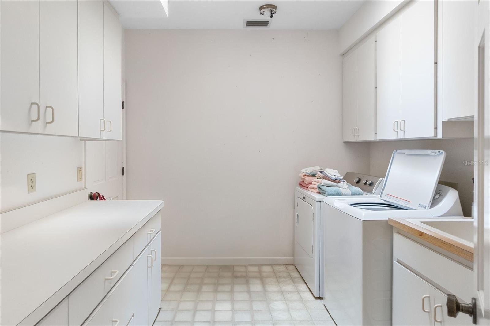 CHEROKEE PARK 2 - Residential