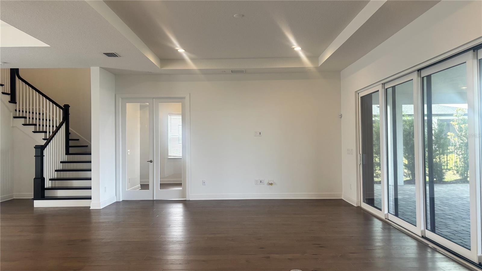 LAUREL POINTE PH 1 - Residential Lease