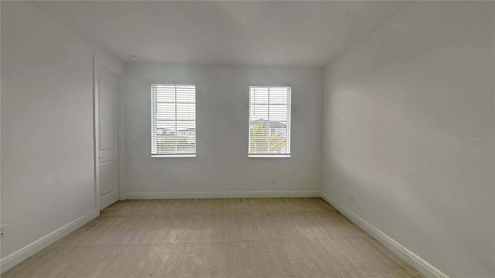 LAUREL POINTE PH 1 - Residential Lease