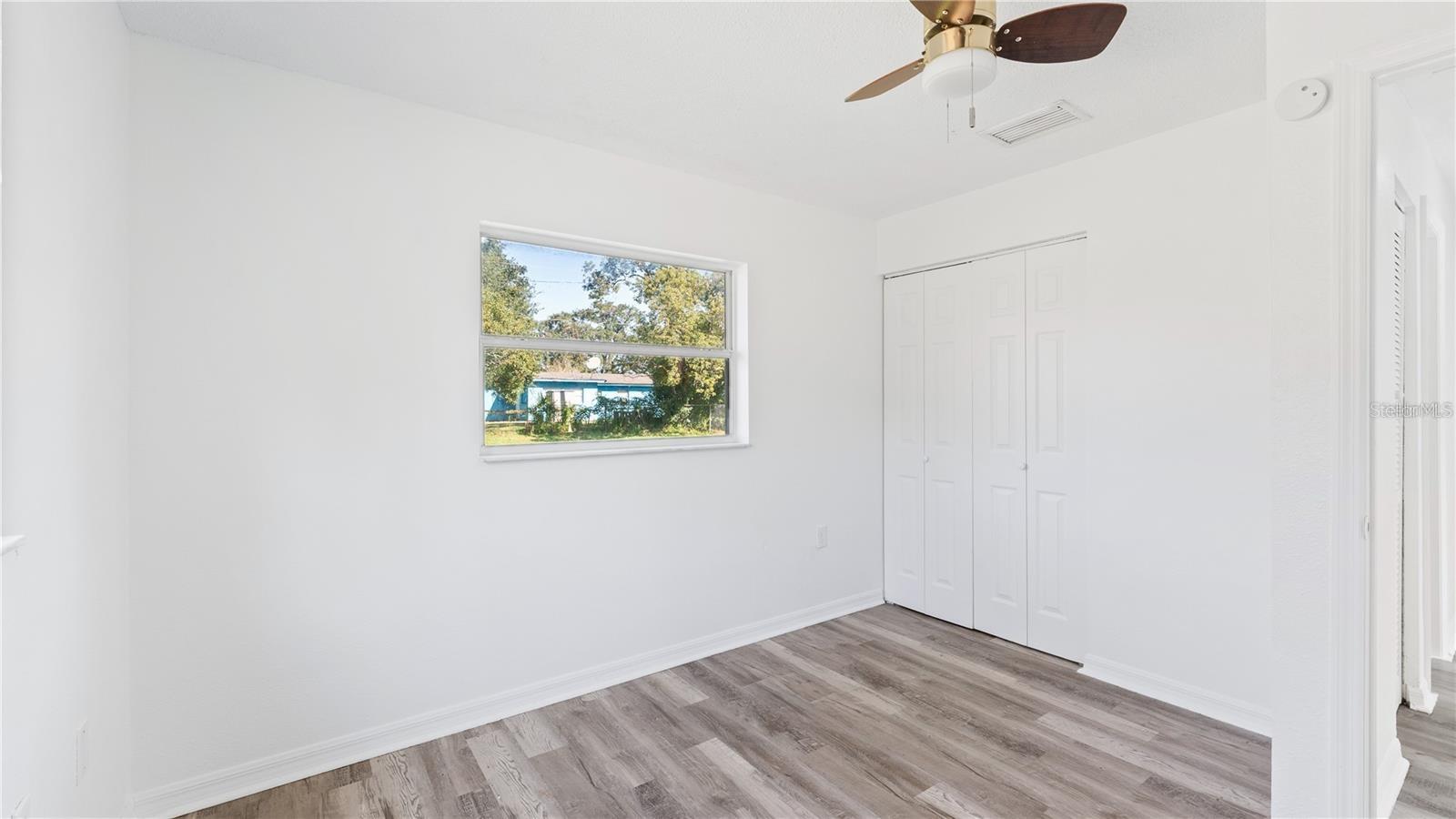 IVEY LANE ESTATES - Residential Lease