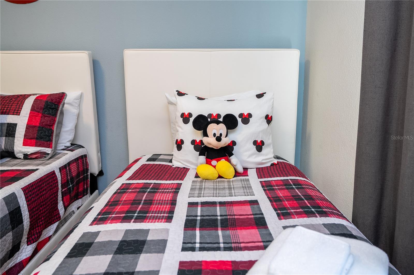 STOREY LAKE PH 2 - Residential