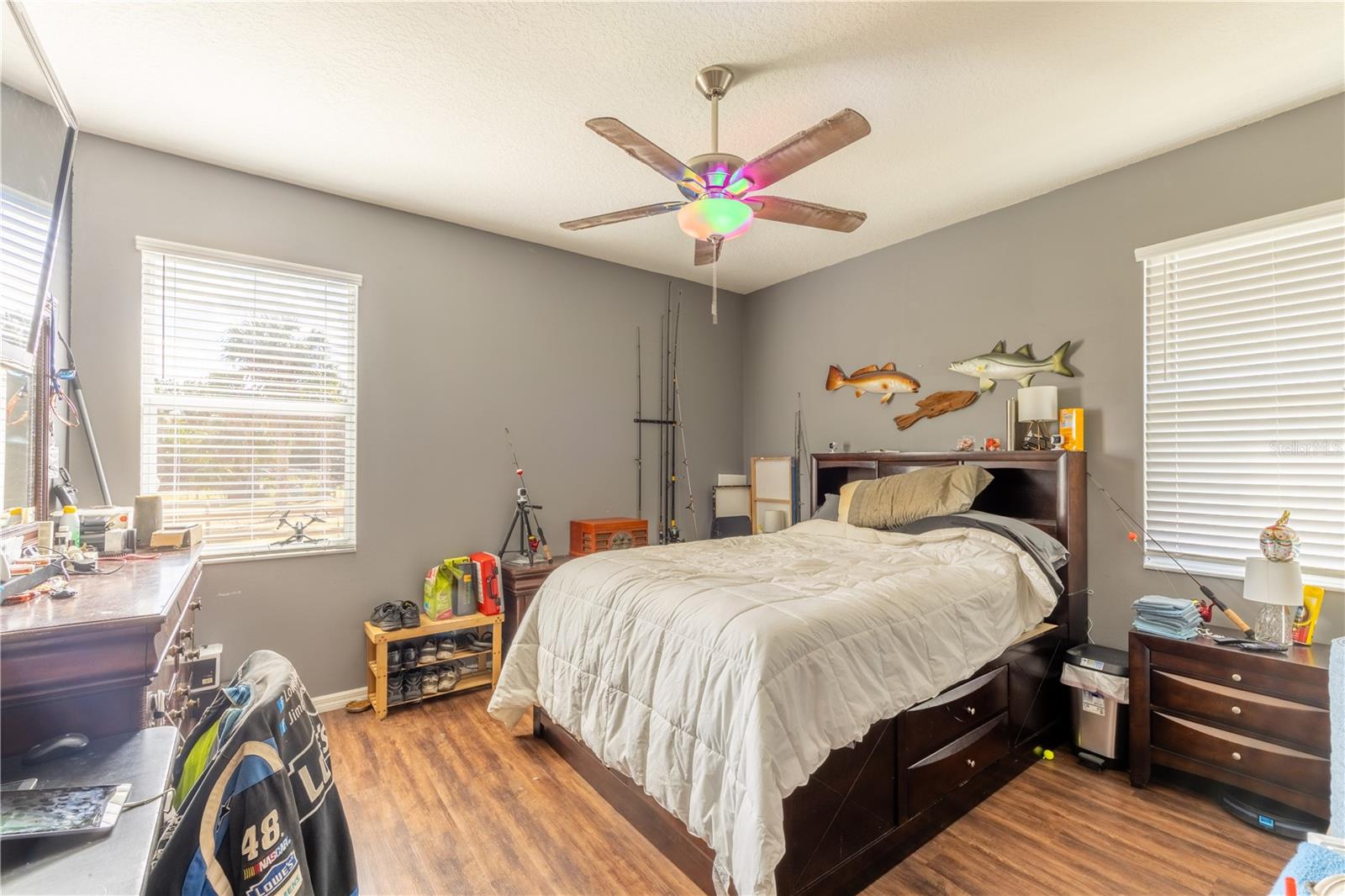 PONY TRAILS - Residential