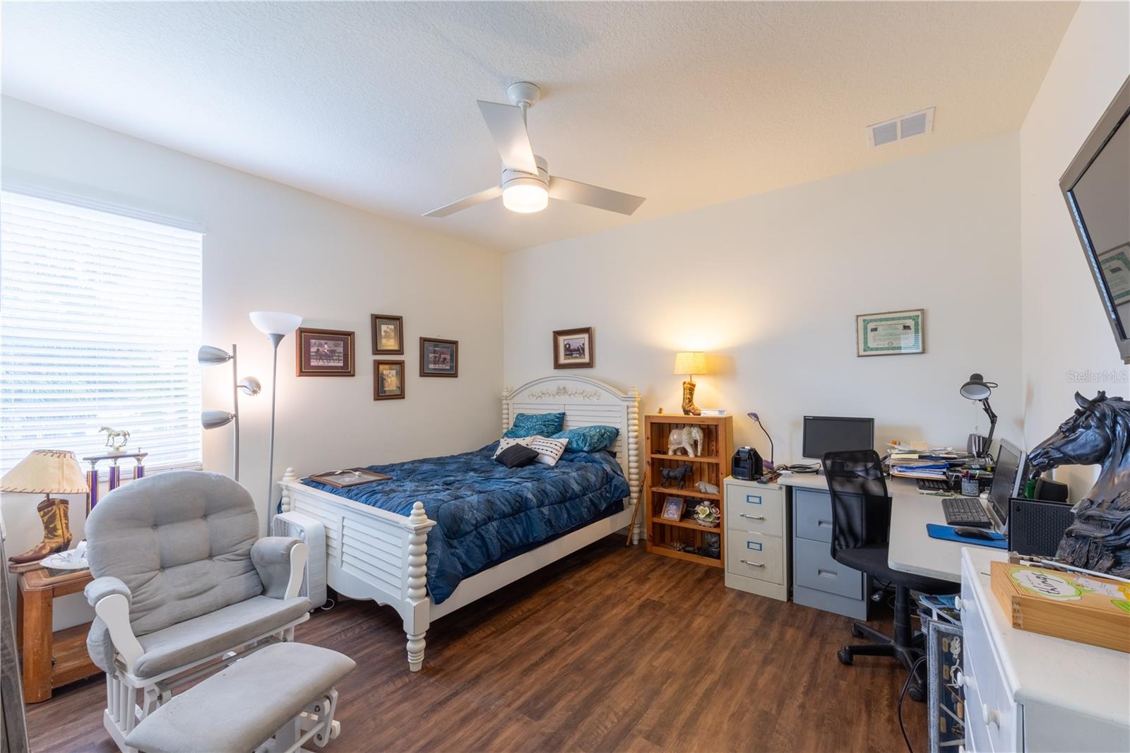 PONY TRAILS - Residential