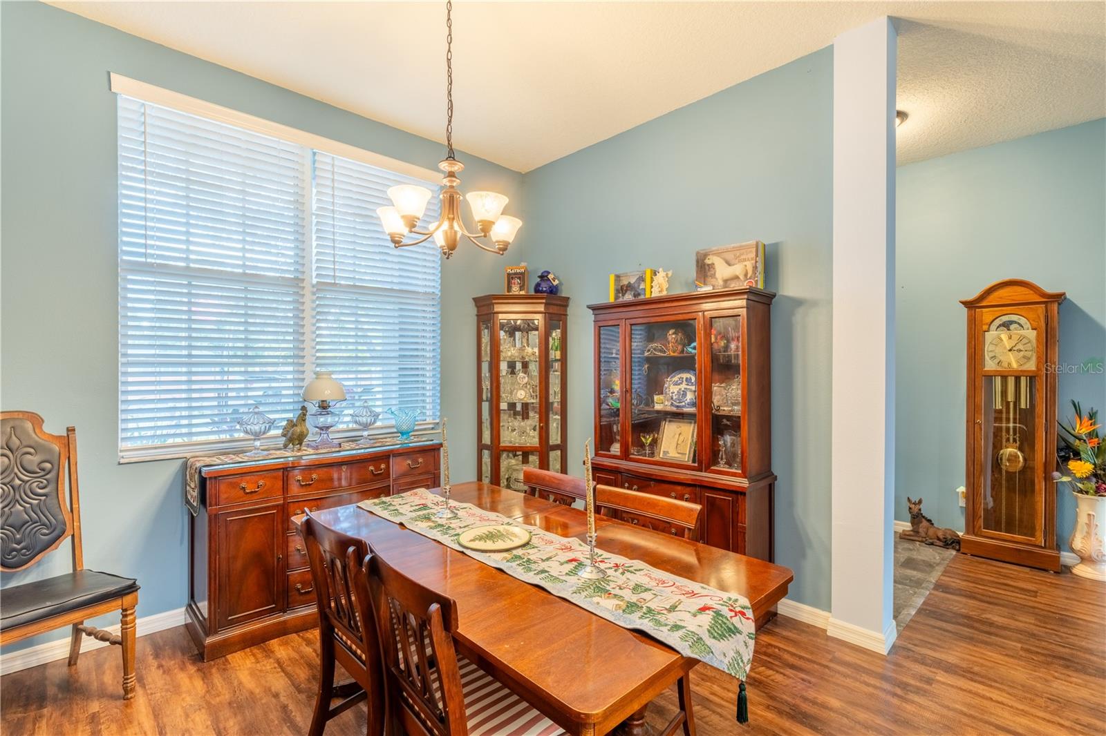 PONY TRAILS - Residential