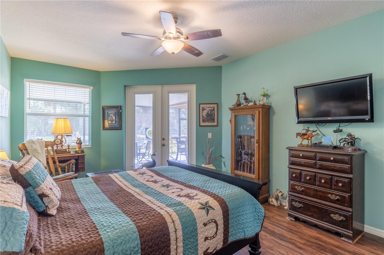 PONY TRAILS - Residential