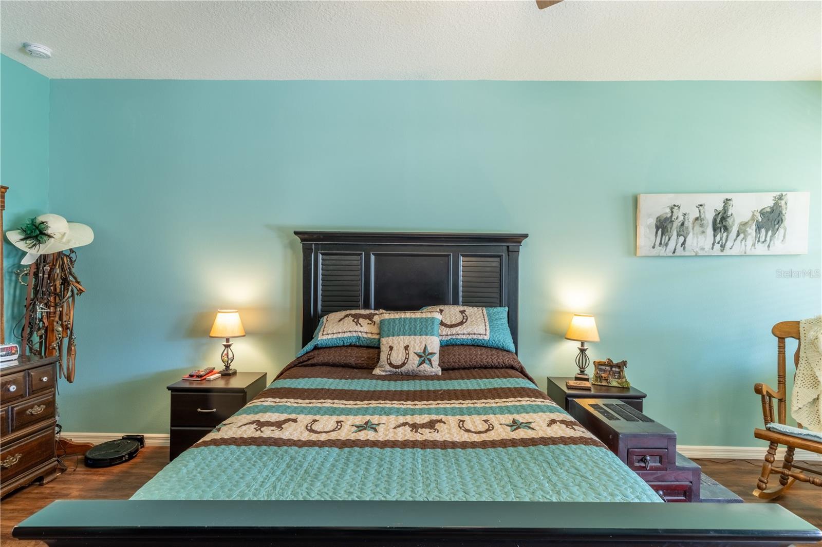 PONY TRAILS - Residential