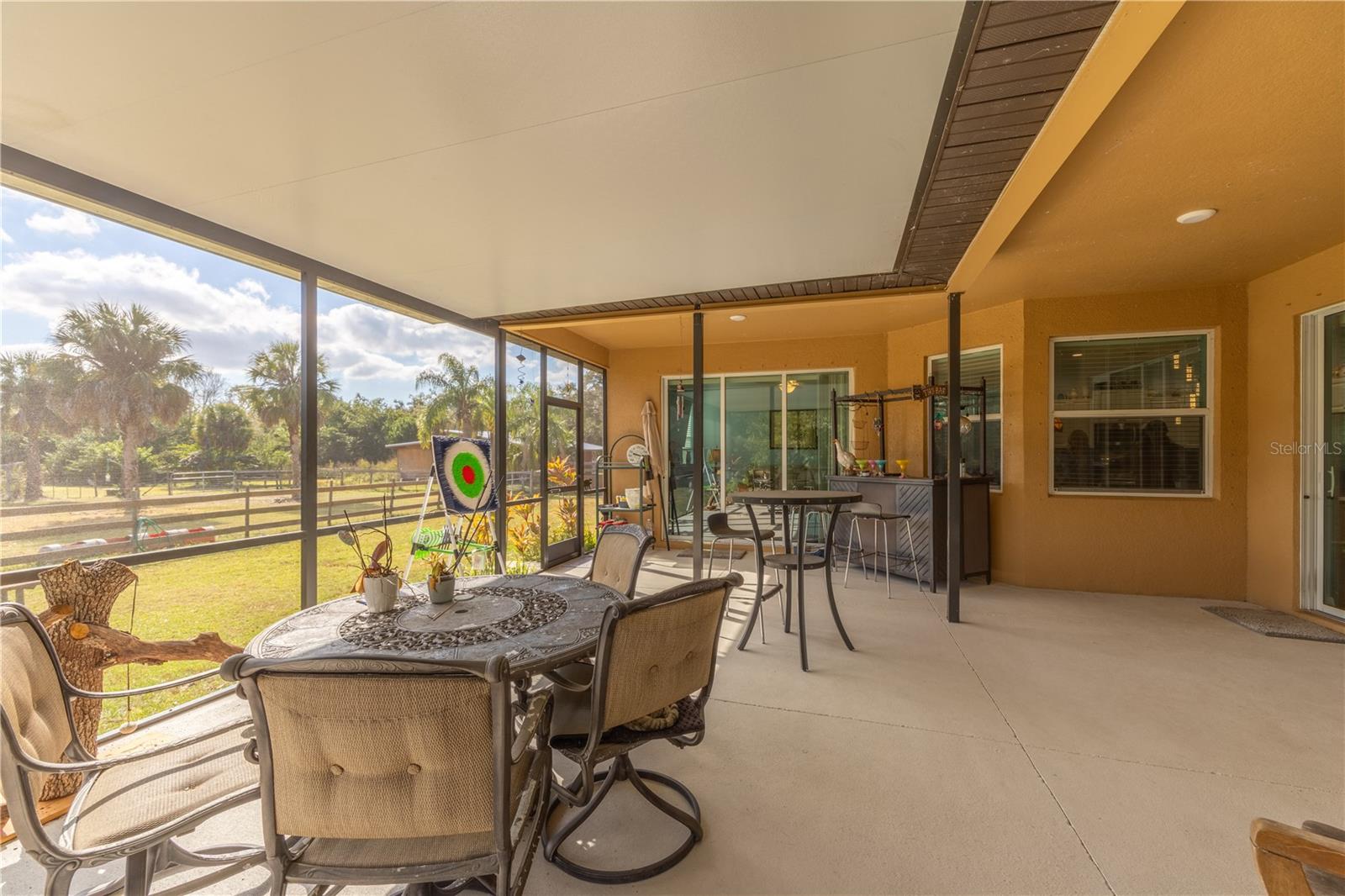 PONY TRAILS - Residential