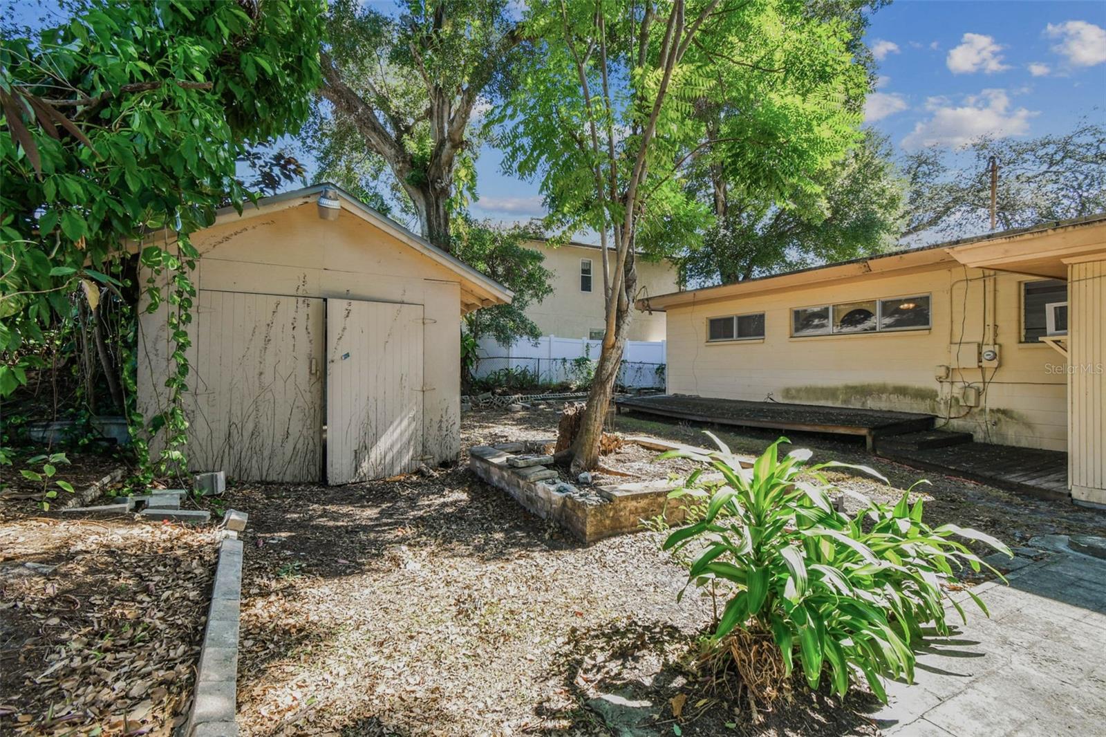 MAC FARLANE PARK - Residential