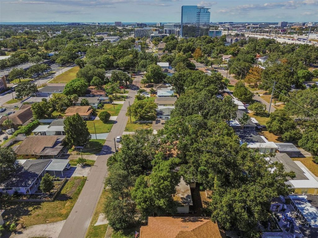 Photo of 3209 W Grace Street, Tampa, FL 33607 (MLS # TB8446130)