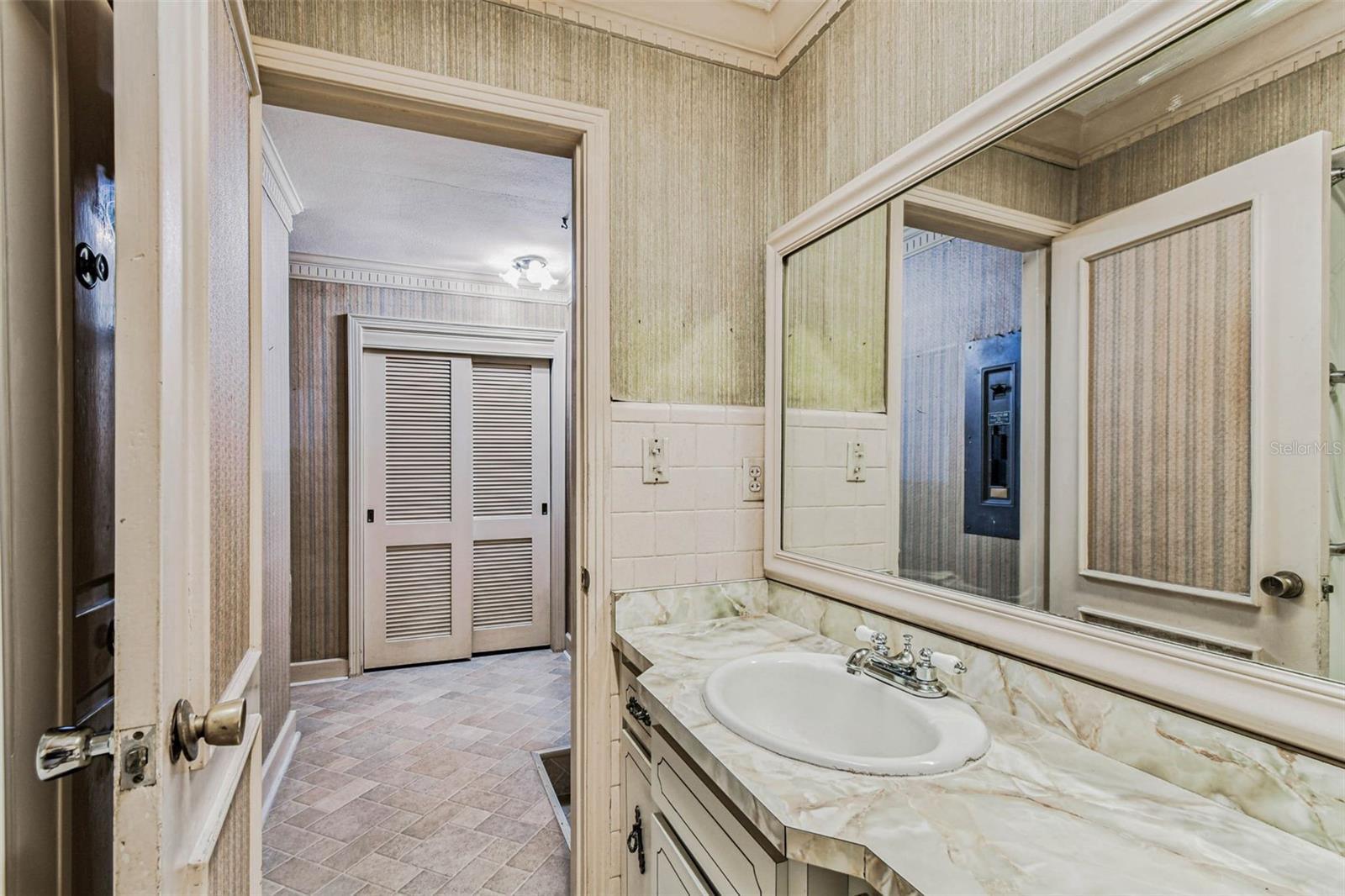 MAC FARLANE PARK - Residential