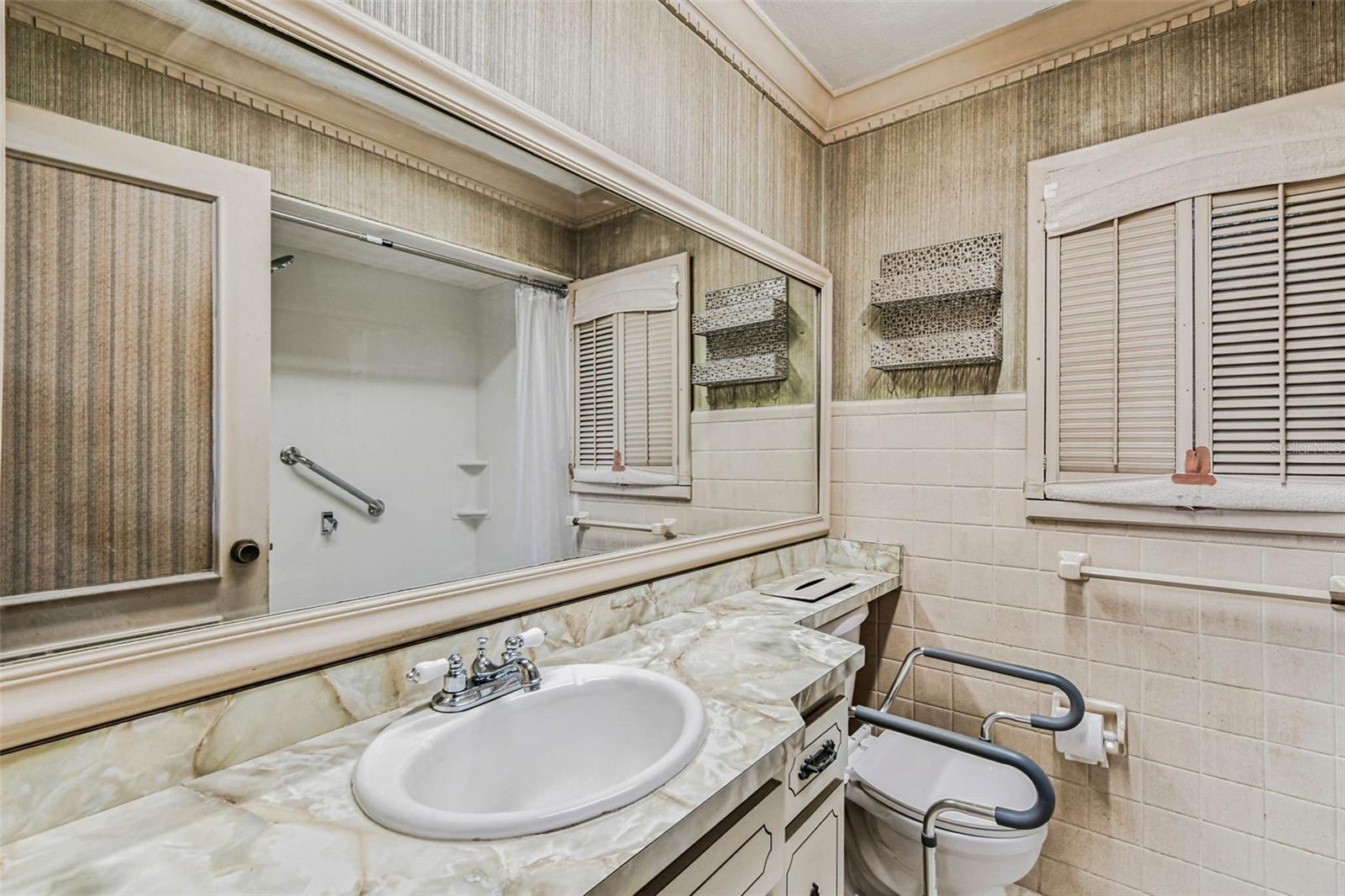 MAC FARLANE PARK - Residential