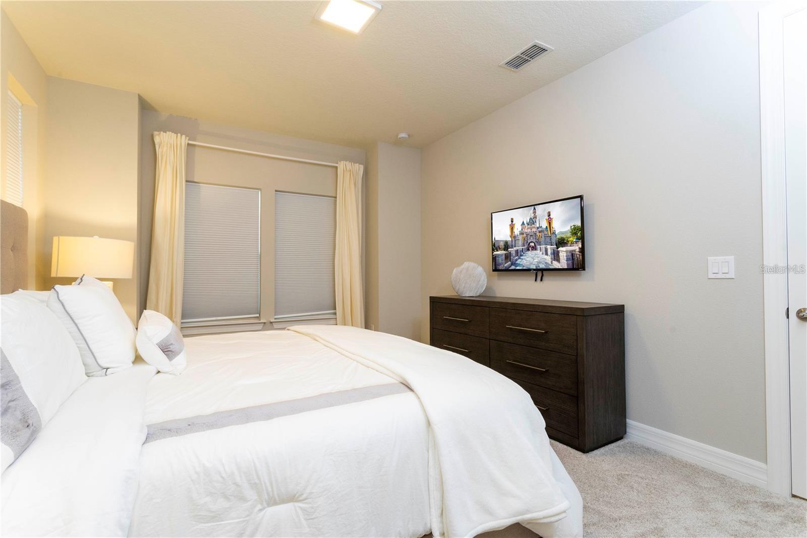 PHILLIPS GROVE - Residential