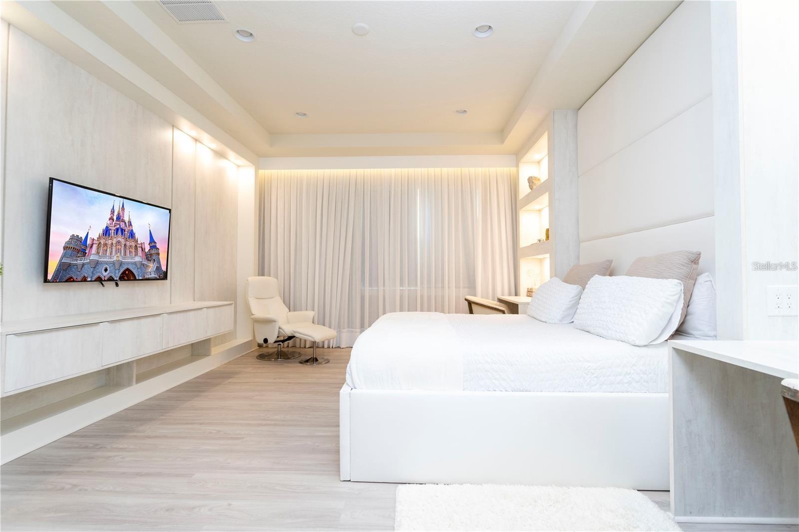 PHILLIPS GROVE - Residential