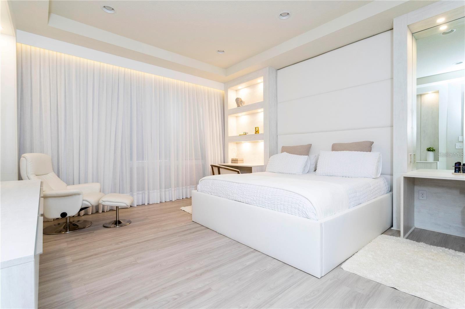 PHILLIPS GROVE - Residential