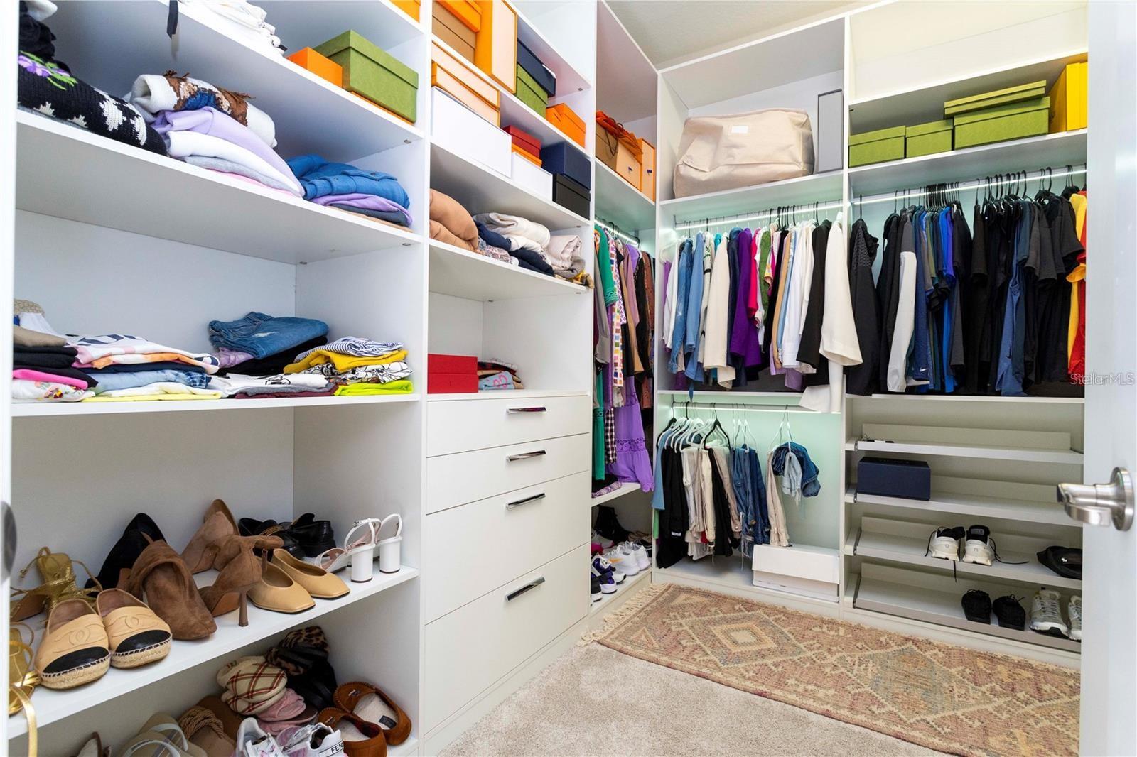 PHILLIPS GROVE - Residential