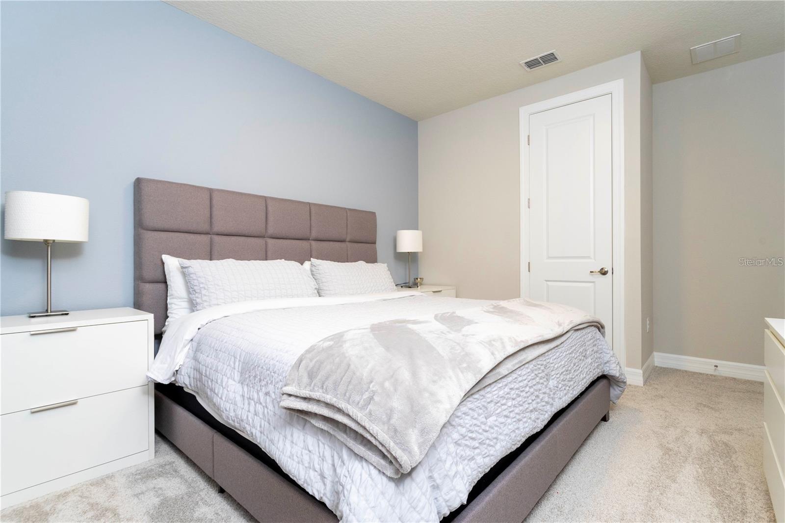 PHILLIPS GROVE - Residential