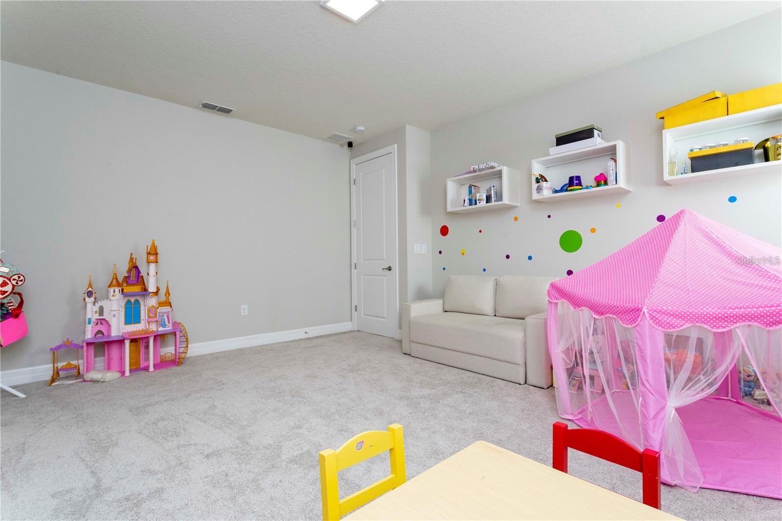 PHILLIPS GROVE - Residential