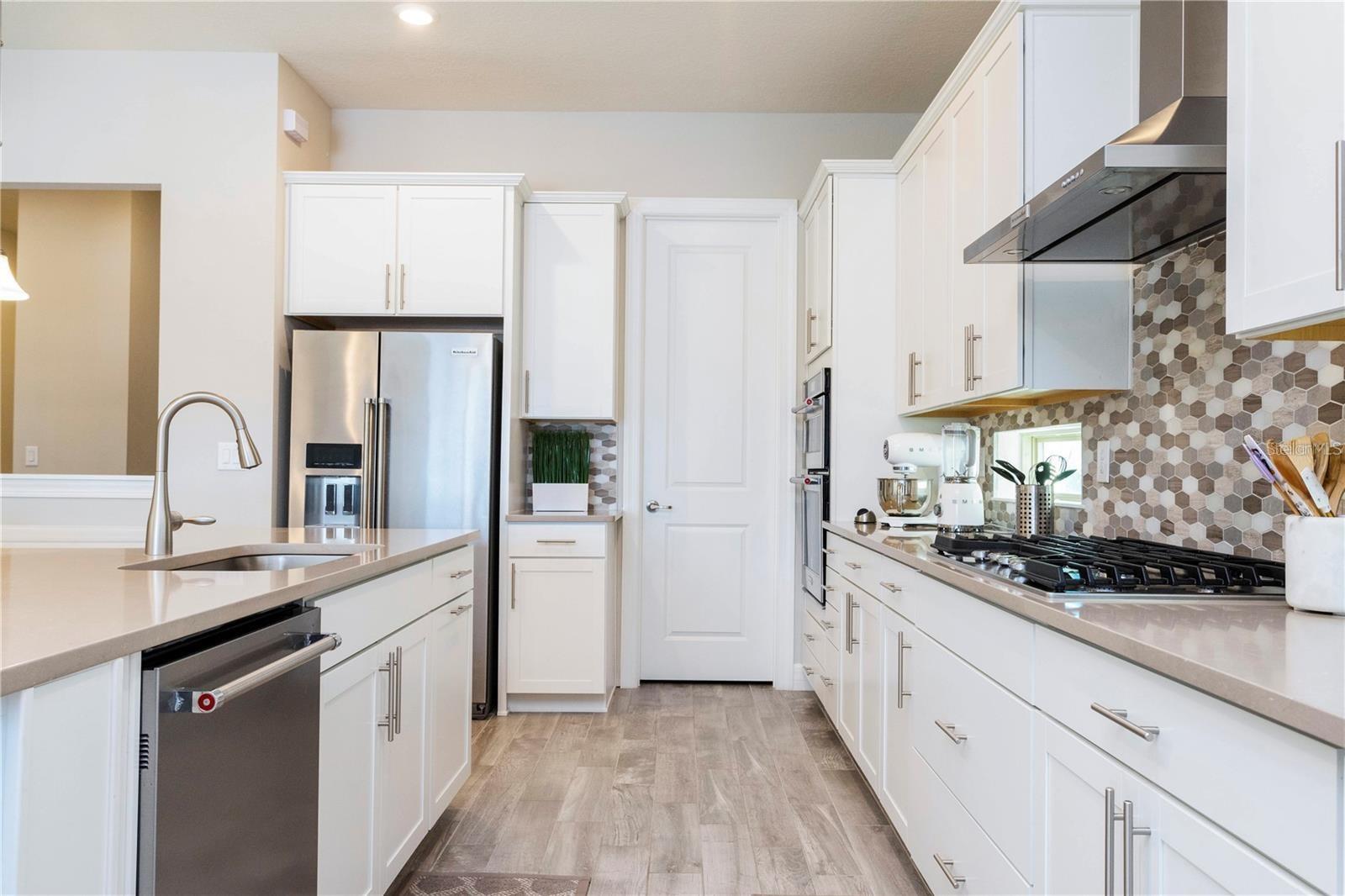 PHILLIPS GROVE - Residential