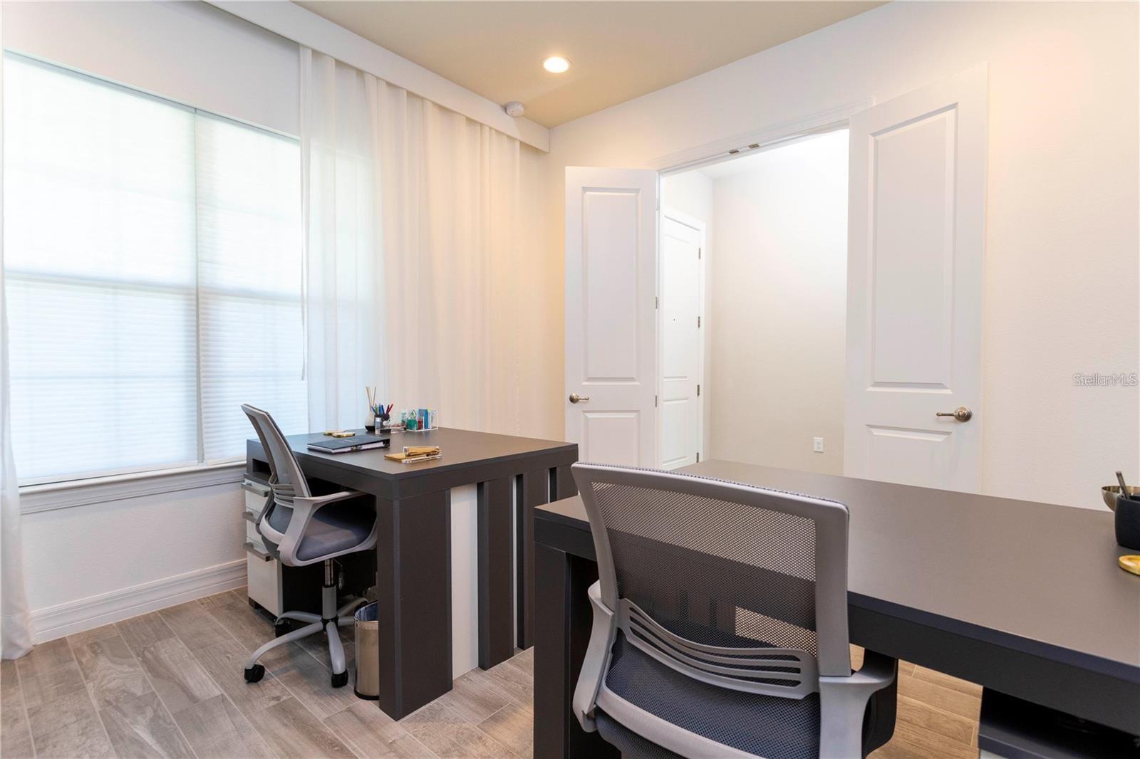 PHILLIPS GROVE - Residential