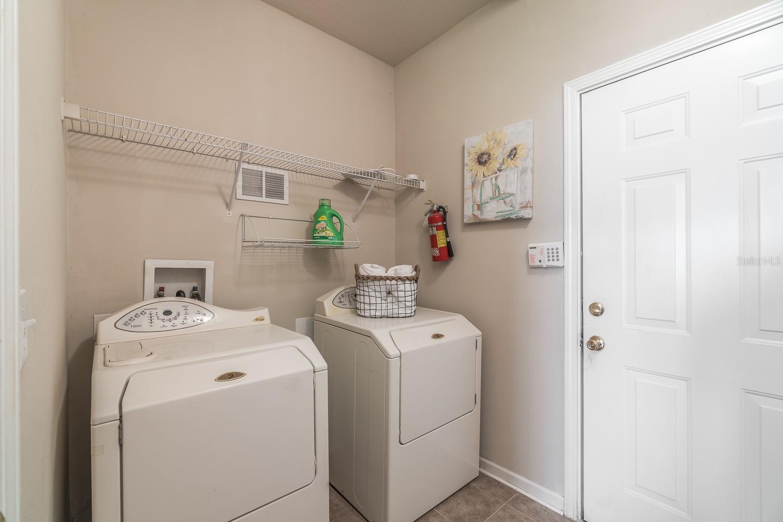 THE VILLAS CONDO - Residential