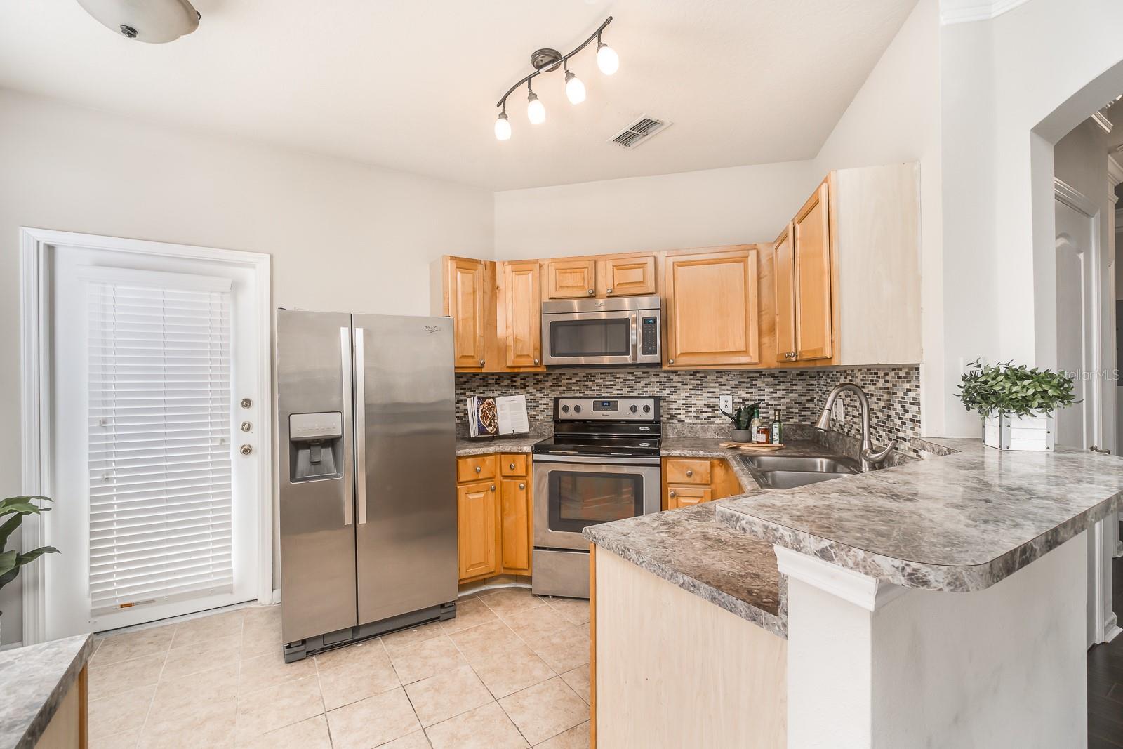 THE VILLAS CONDO - Residential