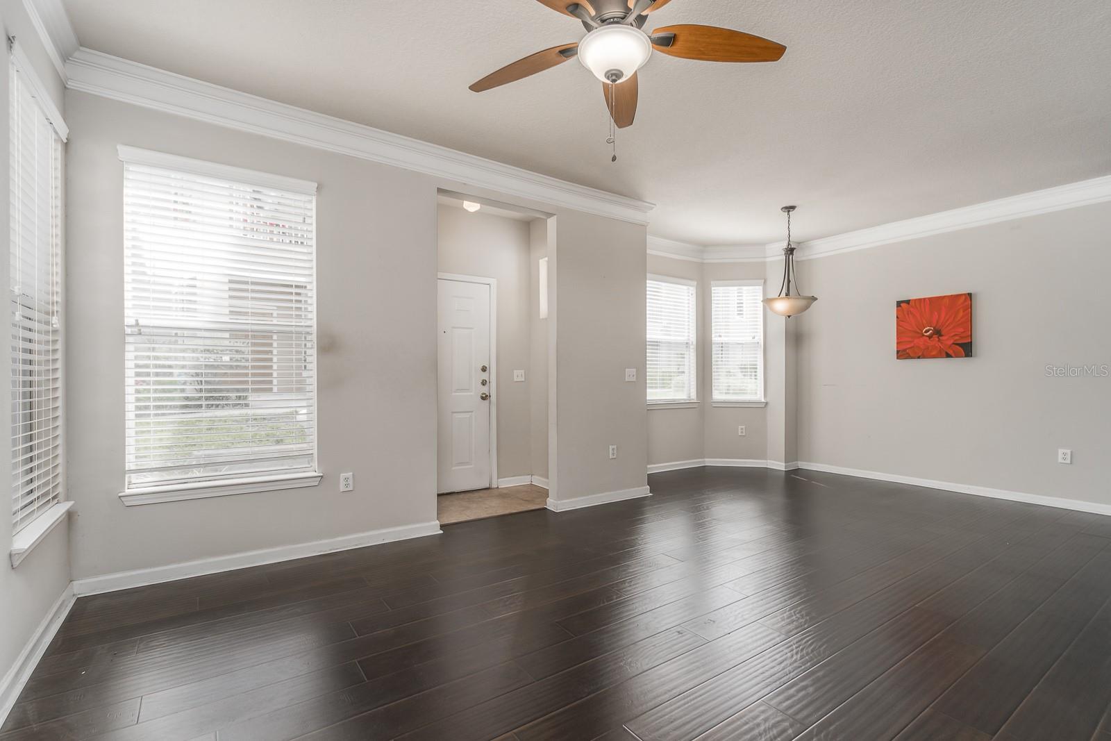 THE VILLAS CONDO - Residential