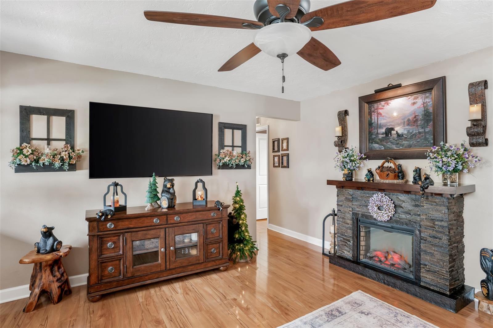 12162 AURORA COURT