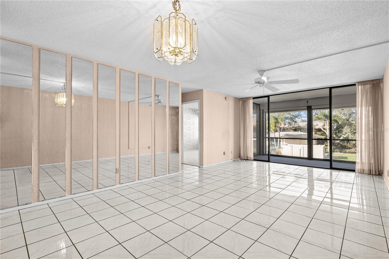 VILLAS DE GOLF CONDO - Residential