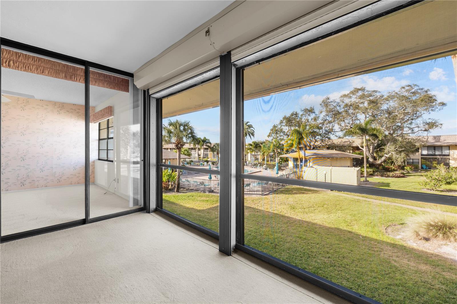 VILLAS DE GOLF CONDO - Residential