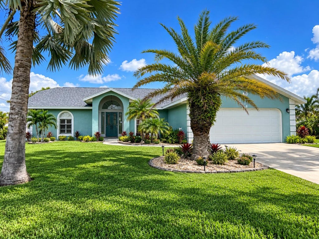 Photo of 18114 Petoskey Circle, Port Charlotte, FL 33948 (MLS # A4706551)