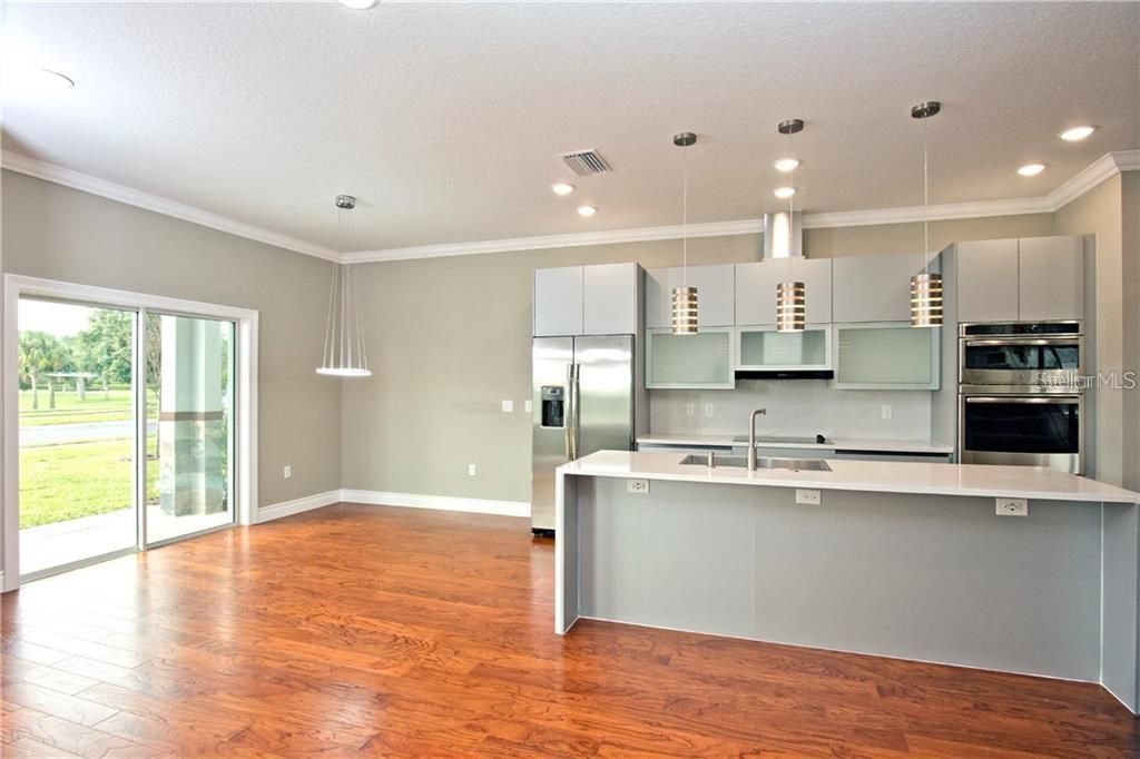 Photo of 1927 Greenbriar Terrace, Davenport, FL 33837 (MLS # O6401704)