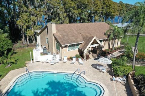 A home in PALM HARBOR