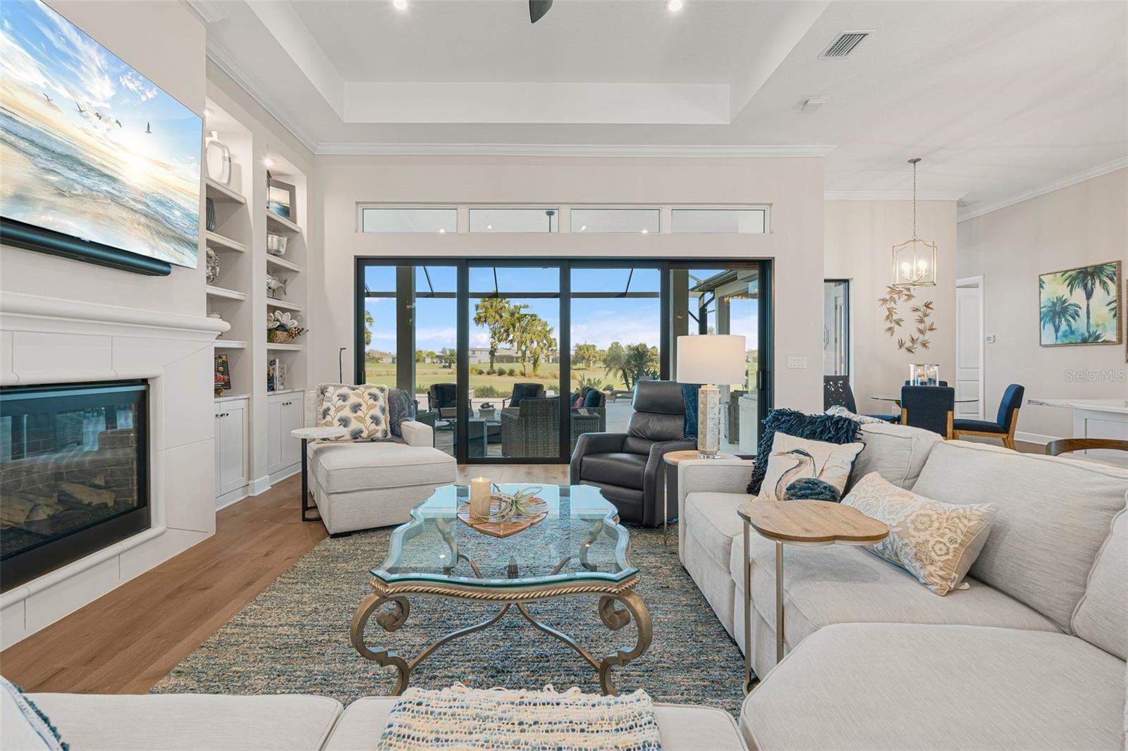 AZARIO ESPLANADE - Residential