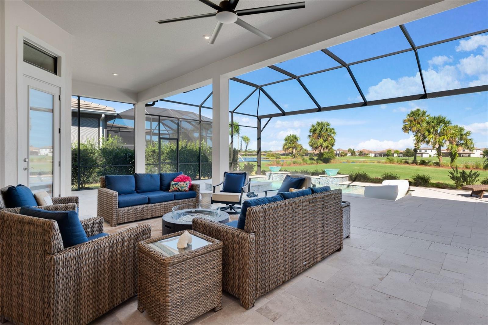 AZARIO ESPLANADE - Residential