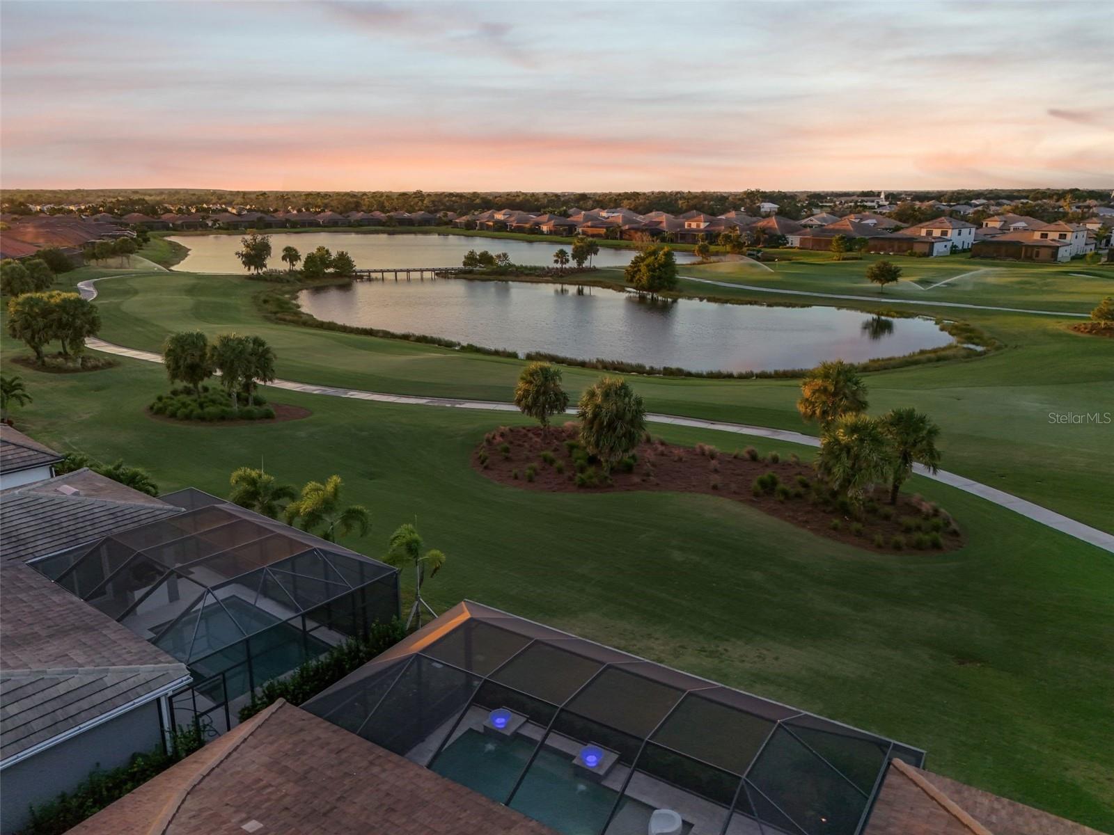 AZARIO ESPLANADE - Residential