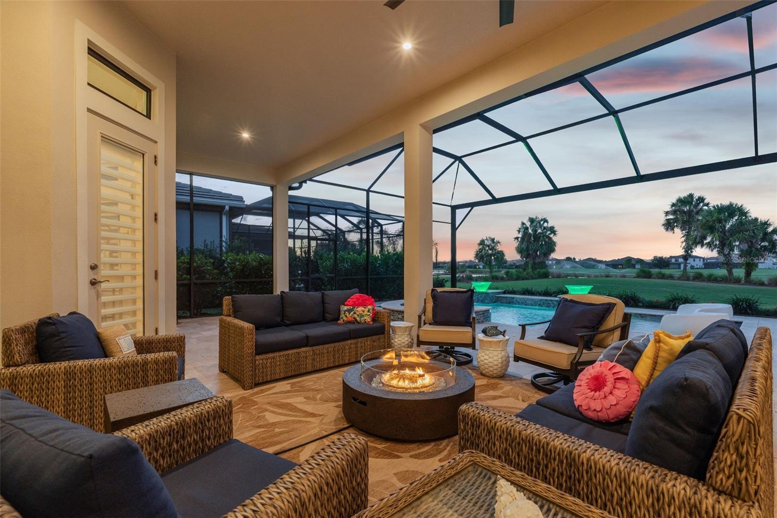 AZARIO ESPLANADE - Residential