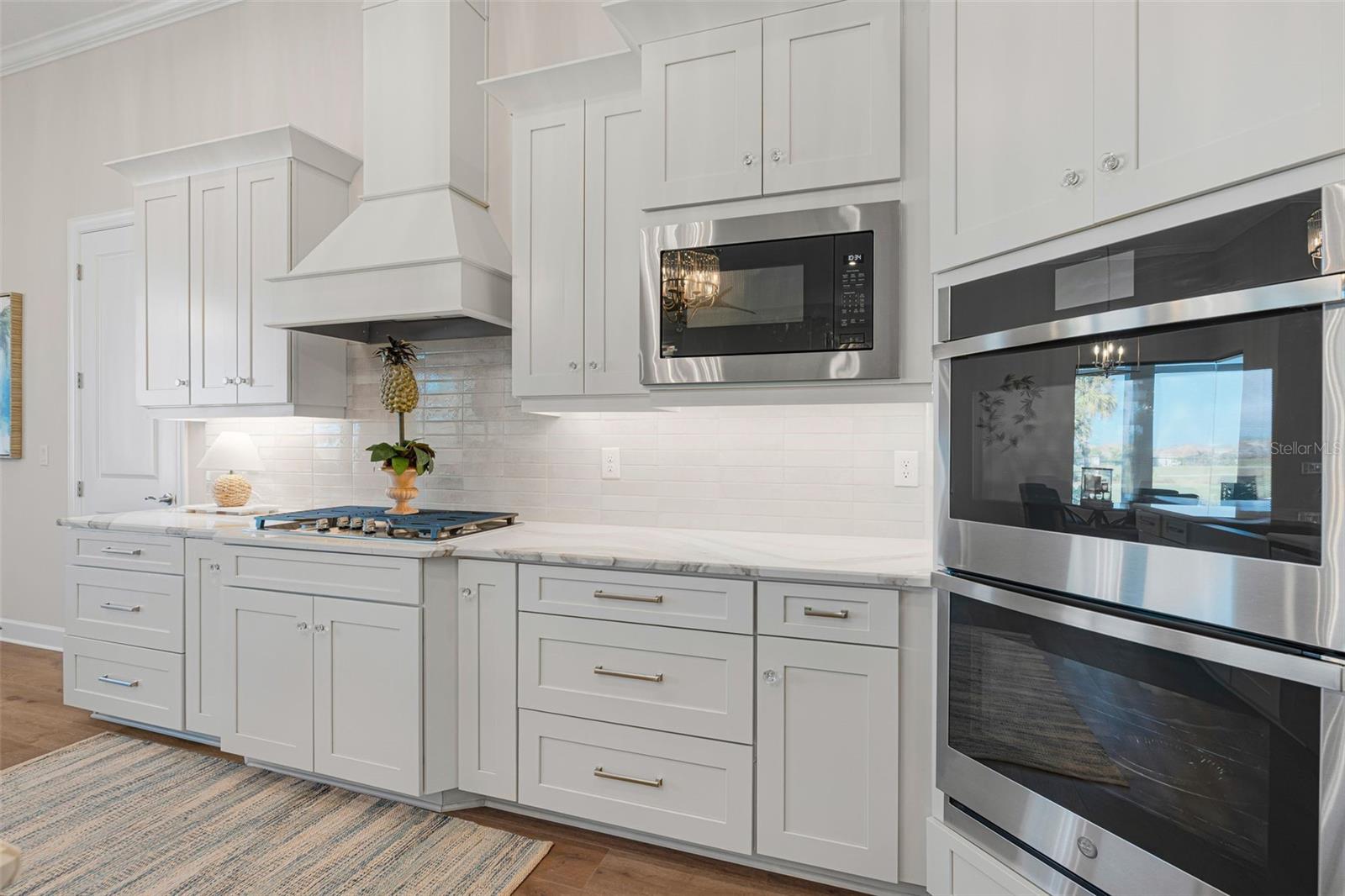 AZARIO ESPLANADE - Residential