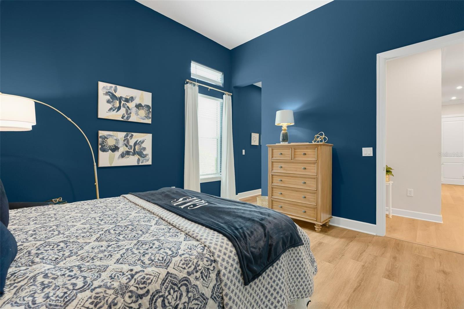 AZARIO ESPLANADE - Residential