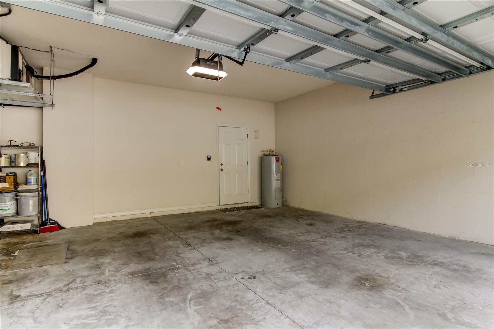 GUNN TWNHMS - Residential Lease