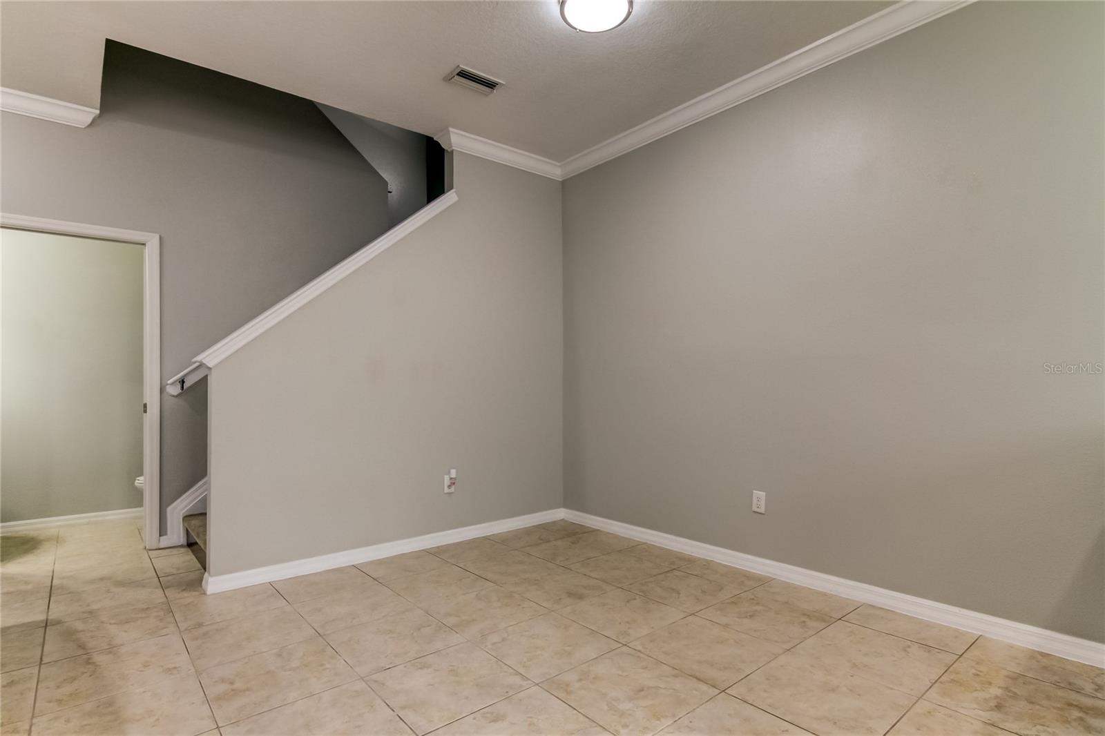 GUNN TWNHMS - Residential Lease