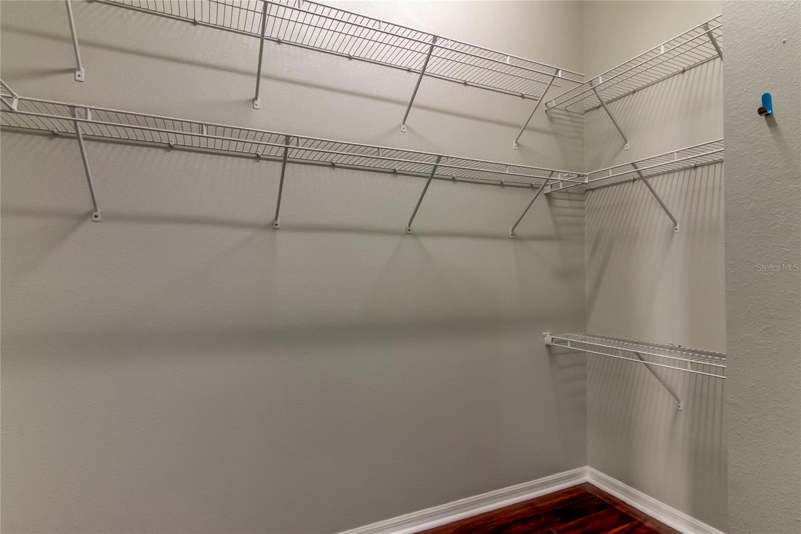 GUNN TWNHMS - Residential Lease