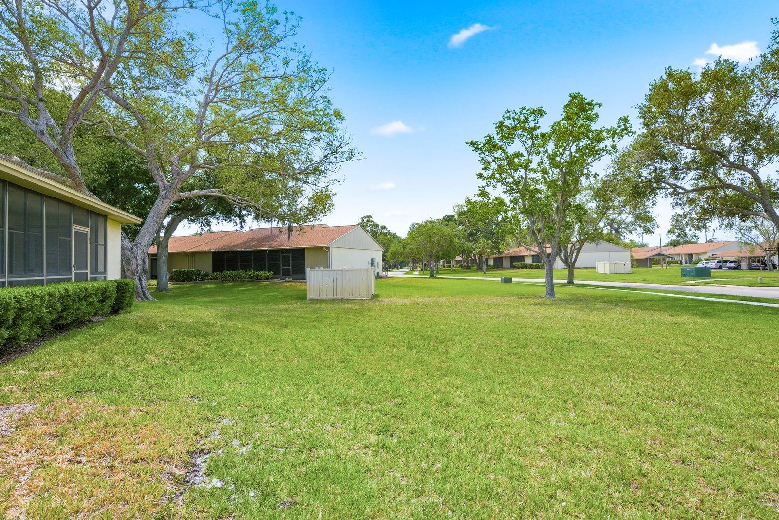 EAST LAKE WOODLANDS CLUSTER HOMES - Residential