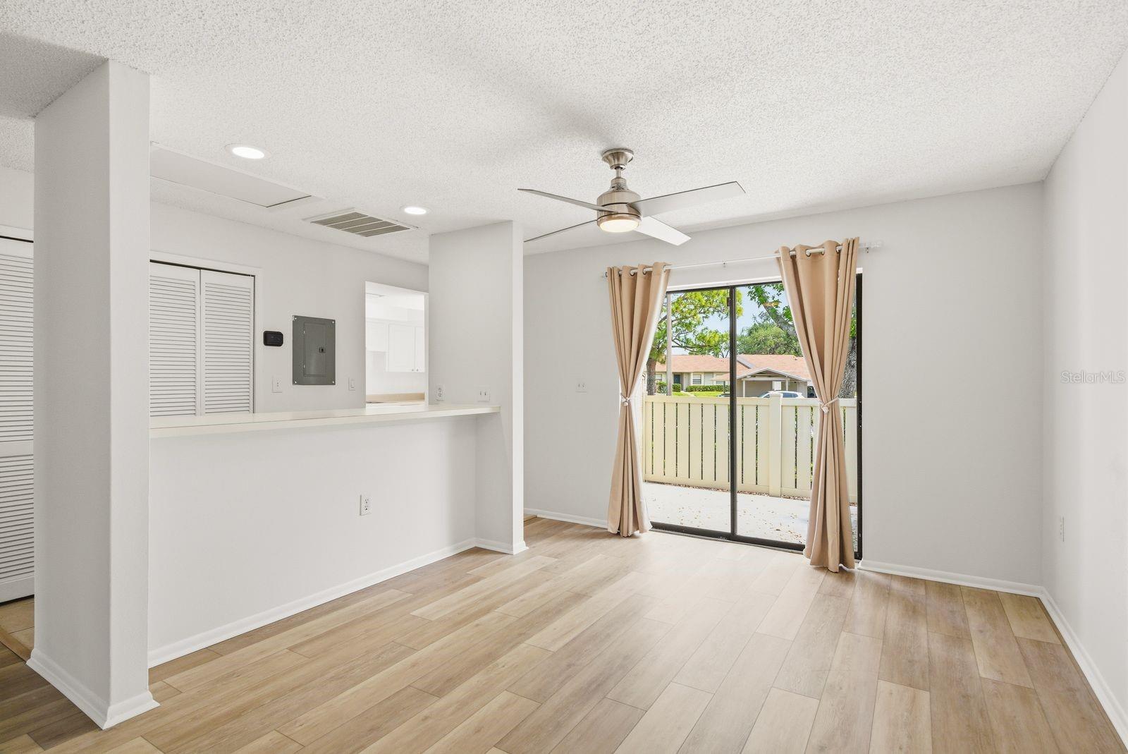 EAST LAKE WOODLANDS CLUSTER HOMES - Residential