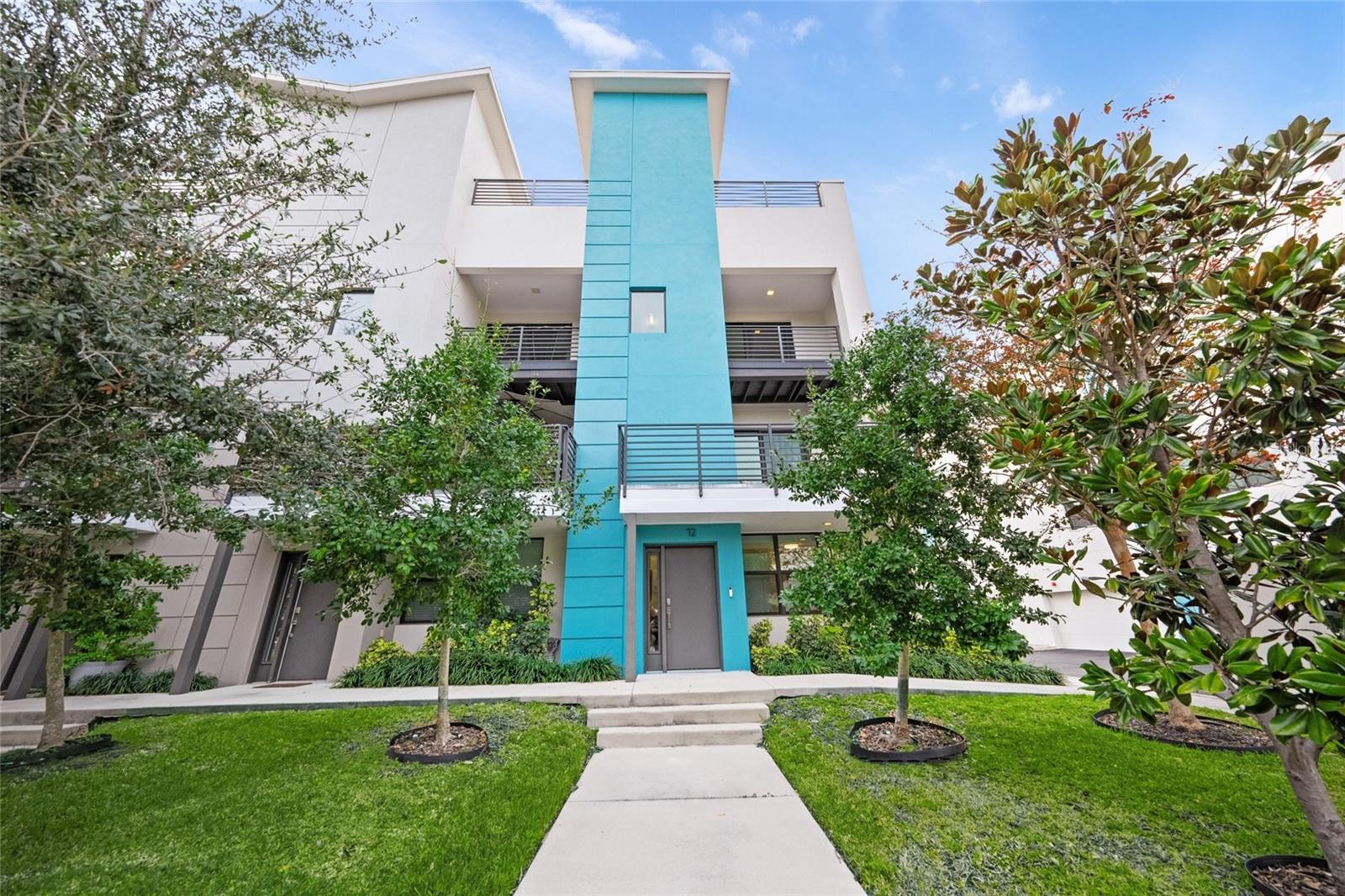 72 N SCHOOL AVENUE