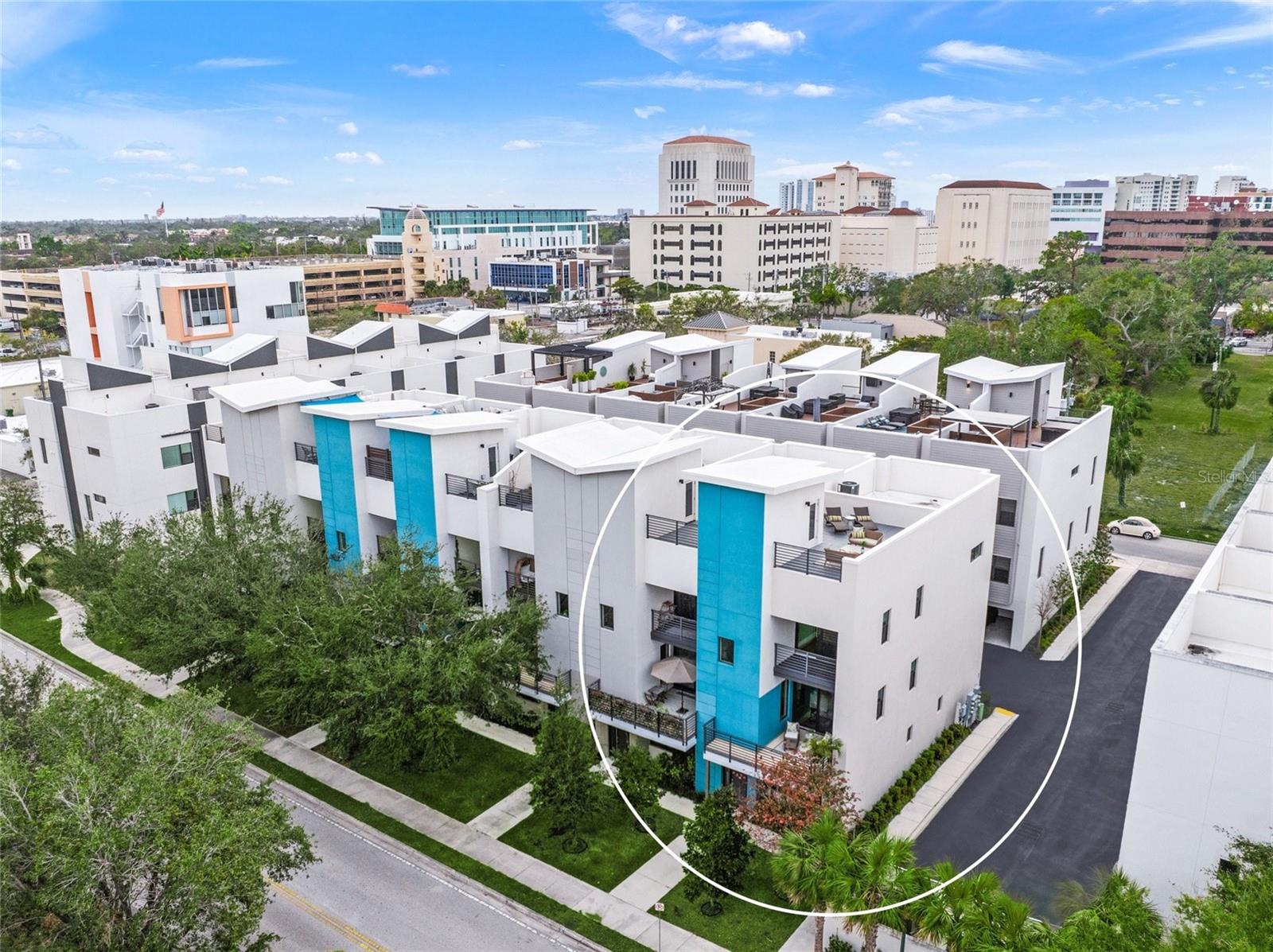 72 N SCHOOL AVENUE