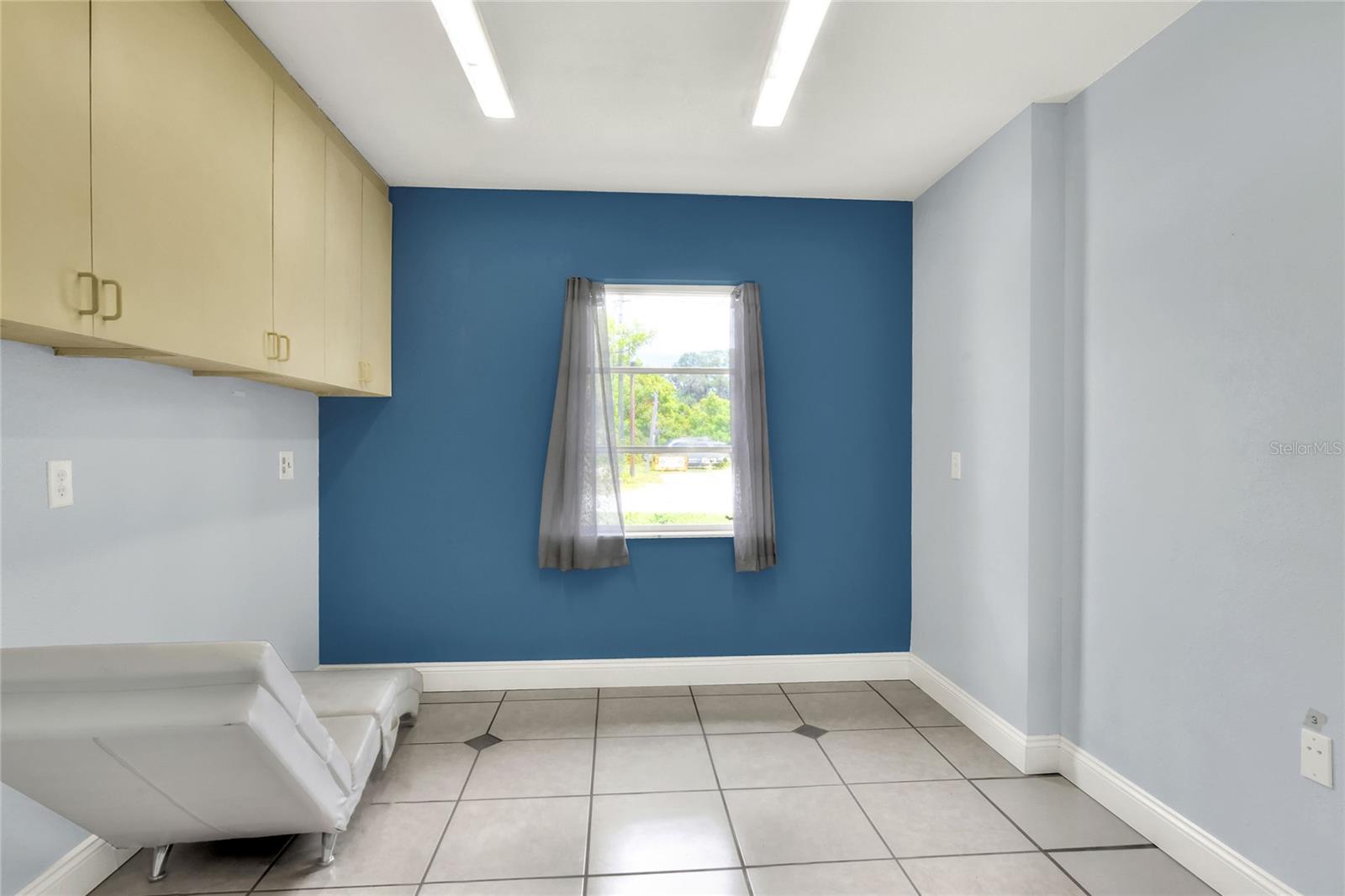 GLEN HALES SUB - Commercial Sale