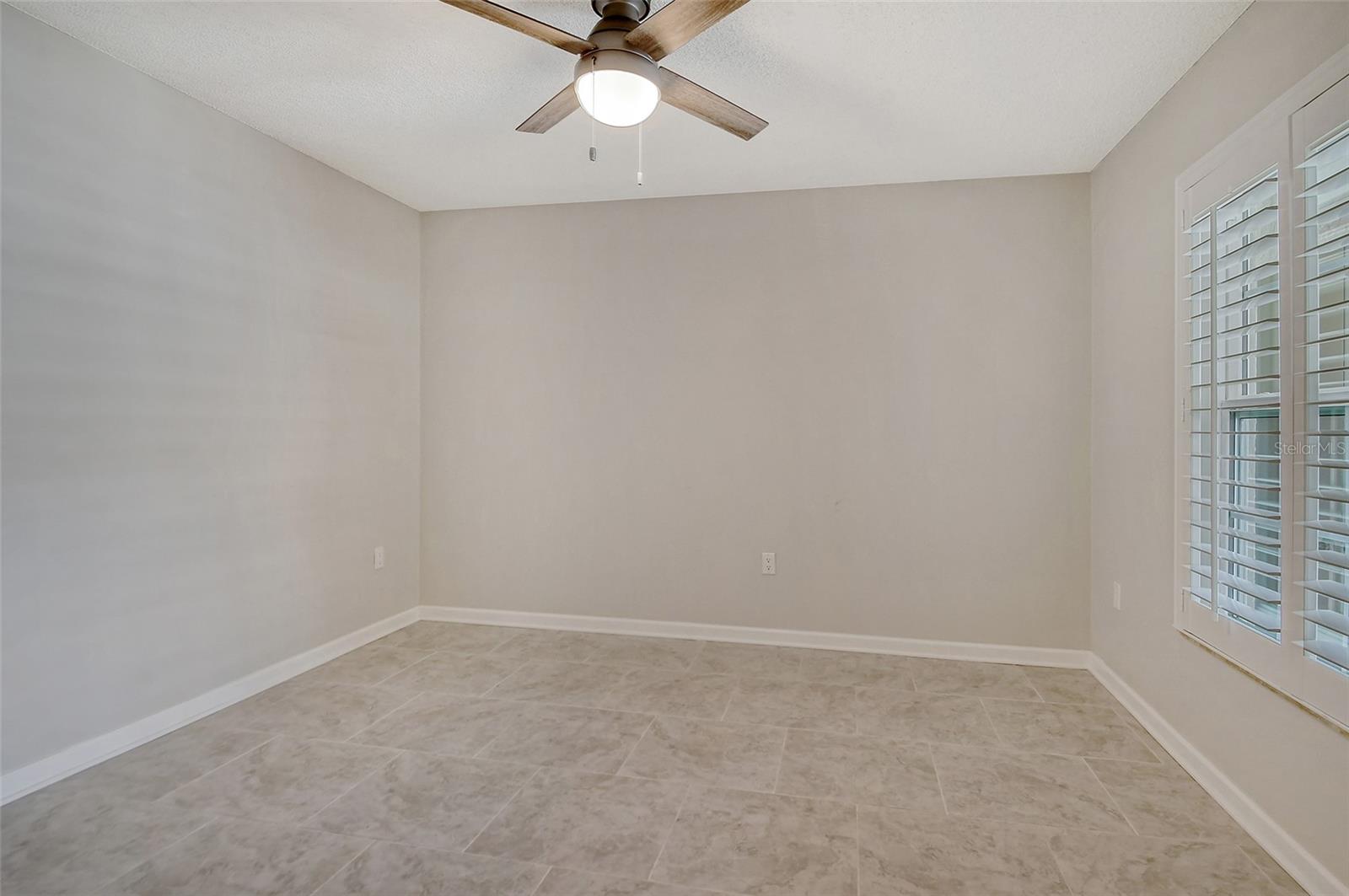 OAKLEY GREEN - Residential Lease