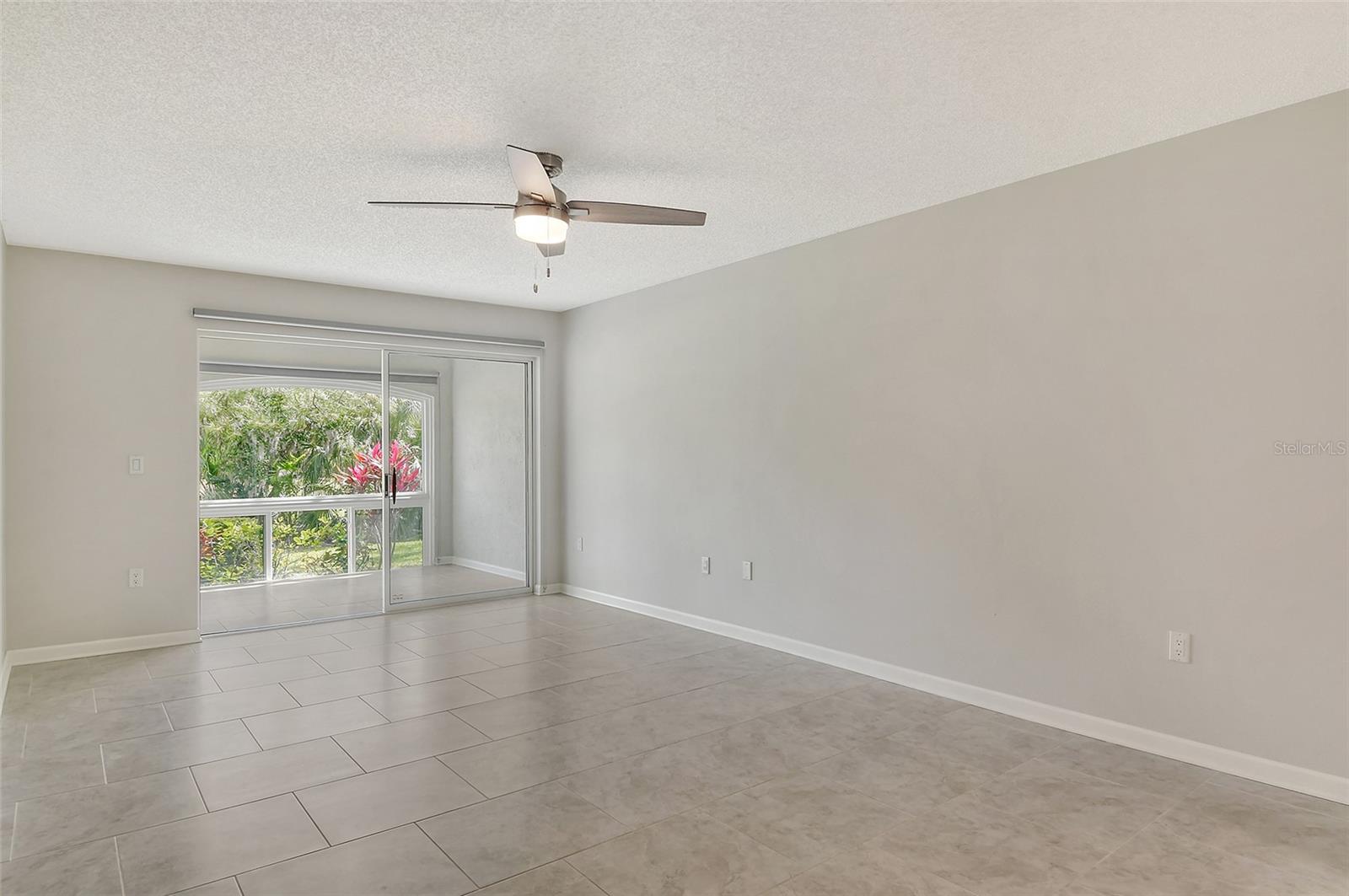 OAKLEY GREEN - Residential Lease